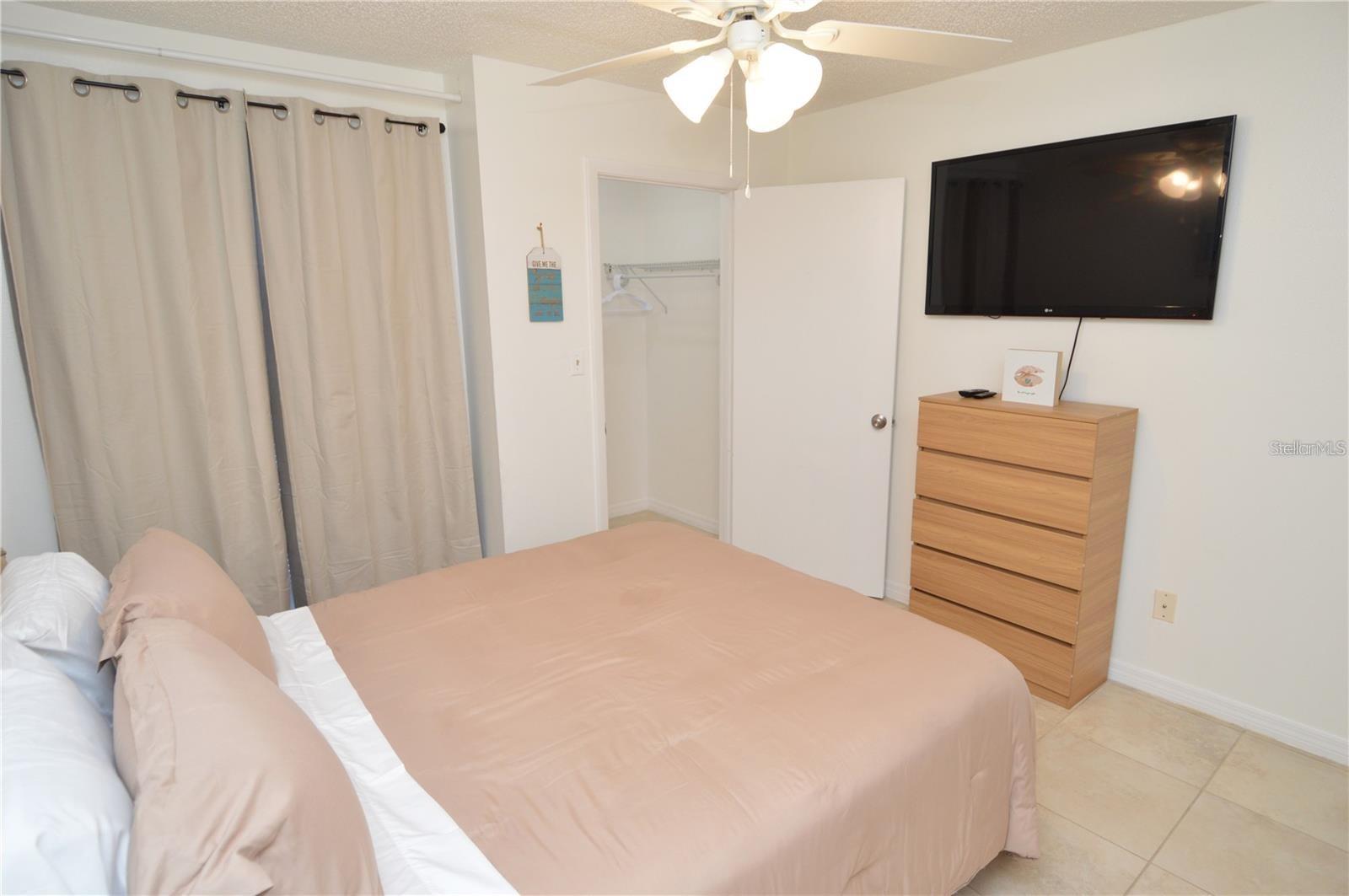 8625 MALLARD RESERVE DR #101 — photo 22