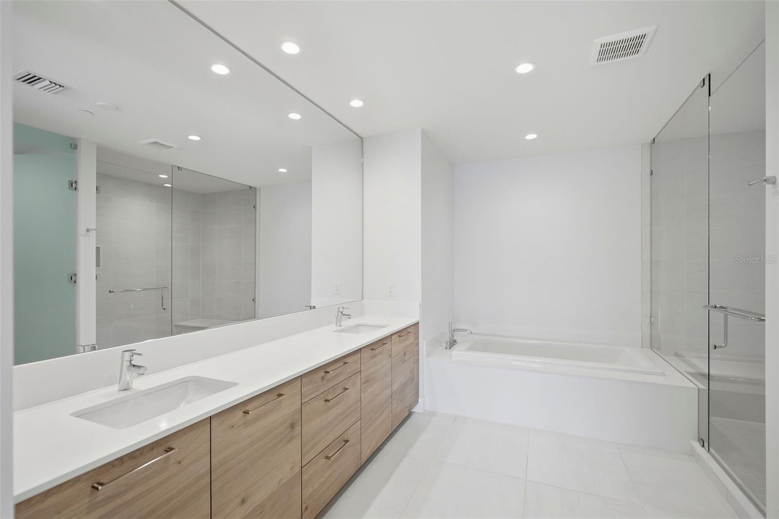301 1ST ST S #1001 — photo 17