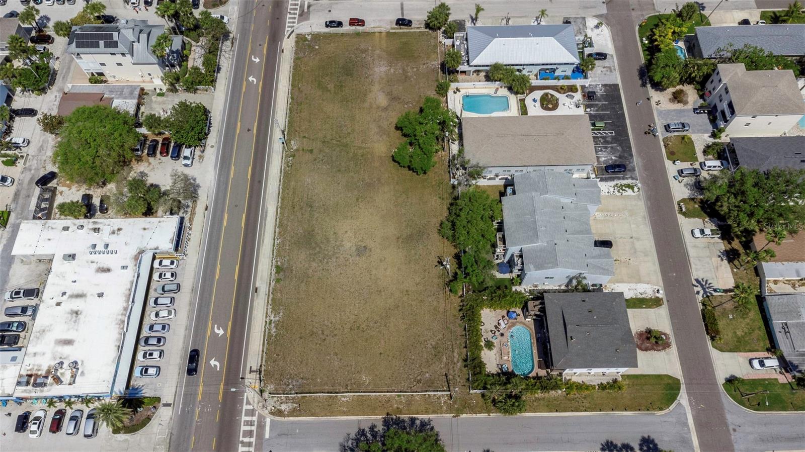 2300 GULF BLVD — photo 29