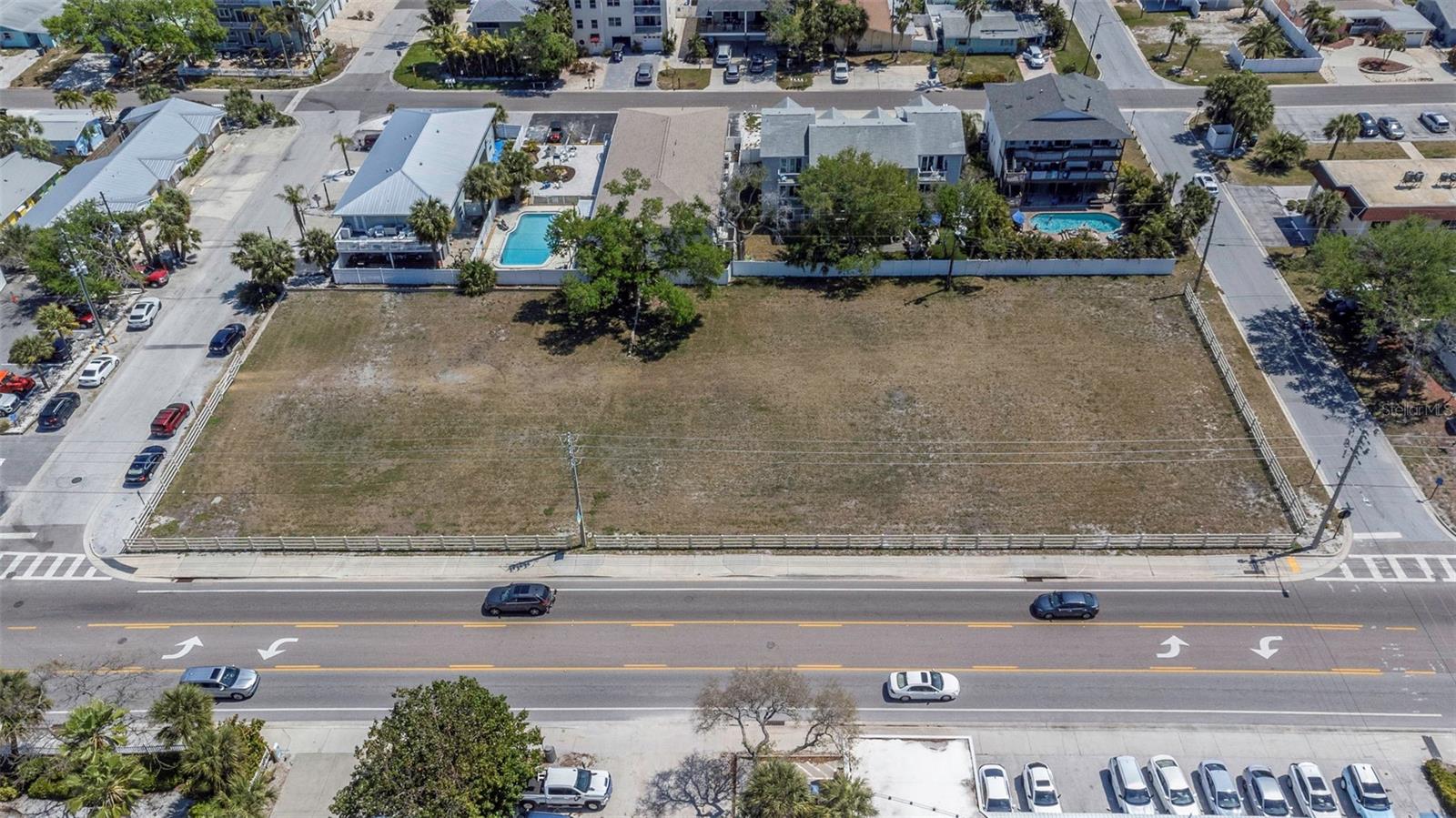 2300 GULF BLVD — photo 8