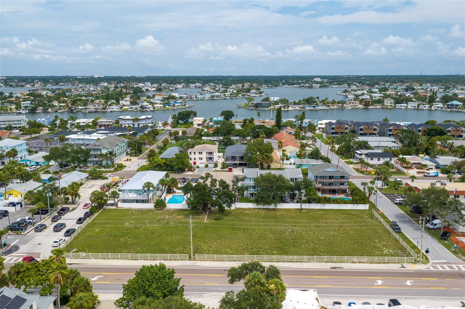 2300 GULF BLVD — photo 59