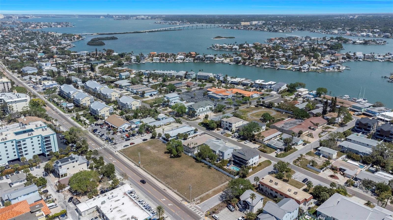2300 GULF BLVD — photo 19