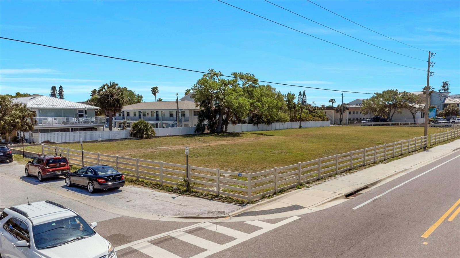 2300 GULF BLVD — photo 31