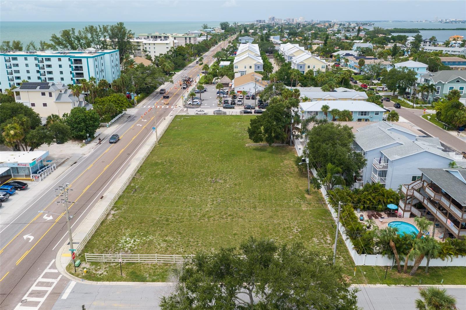 2300 GULF BLVD — photo 56