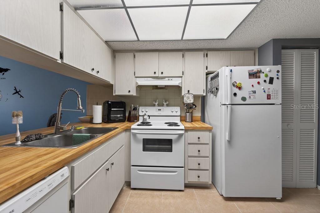 13250 RIDGE RD #3B3 — photo 16