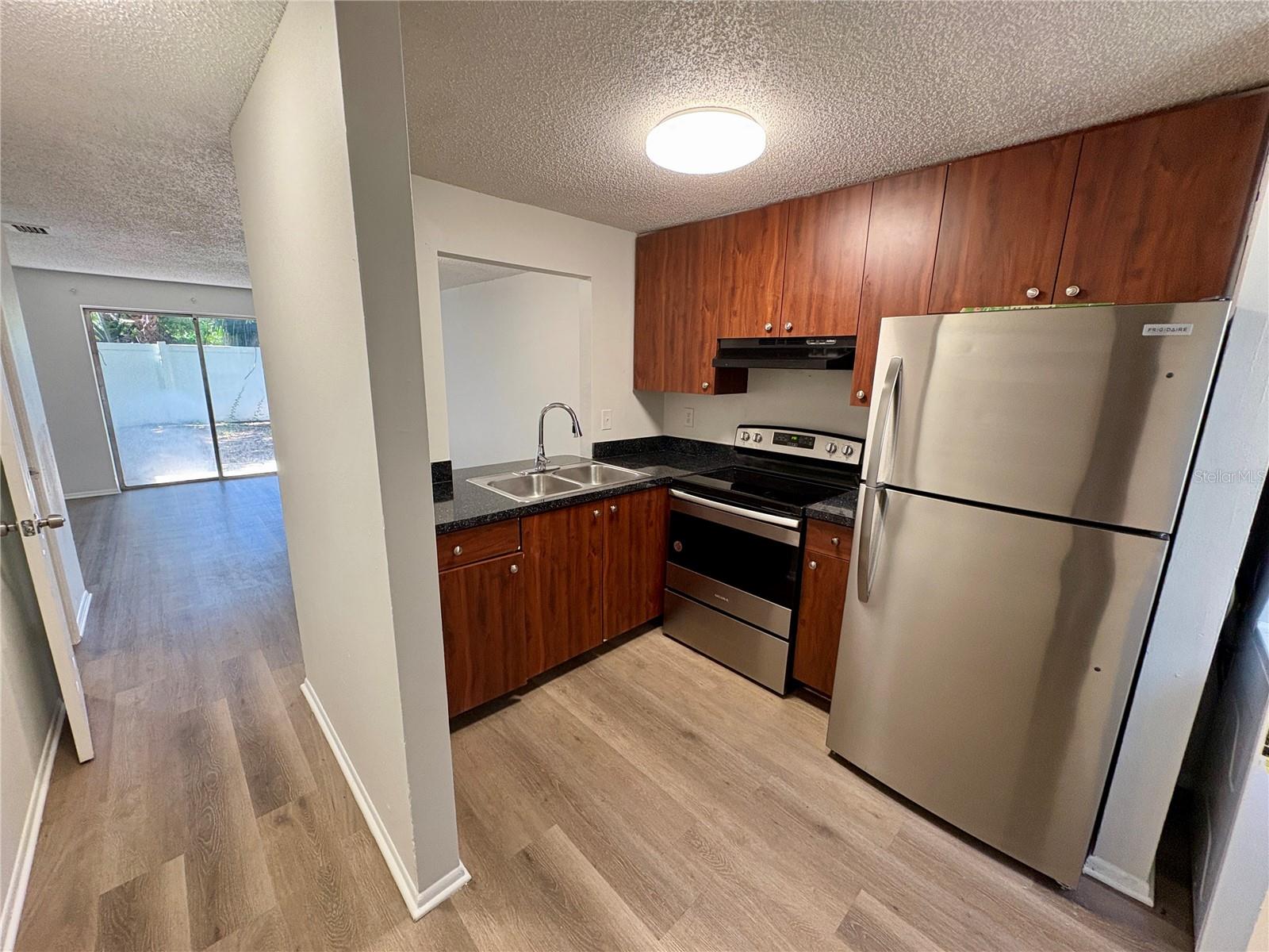 409 57TH AVENUE DR E #A — photo 3