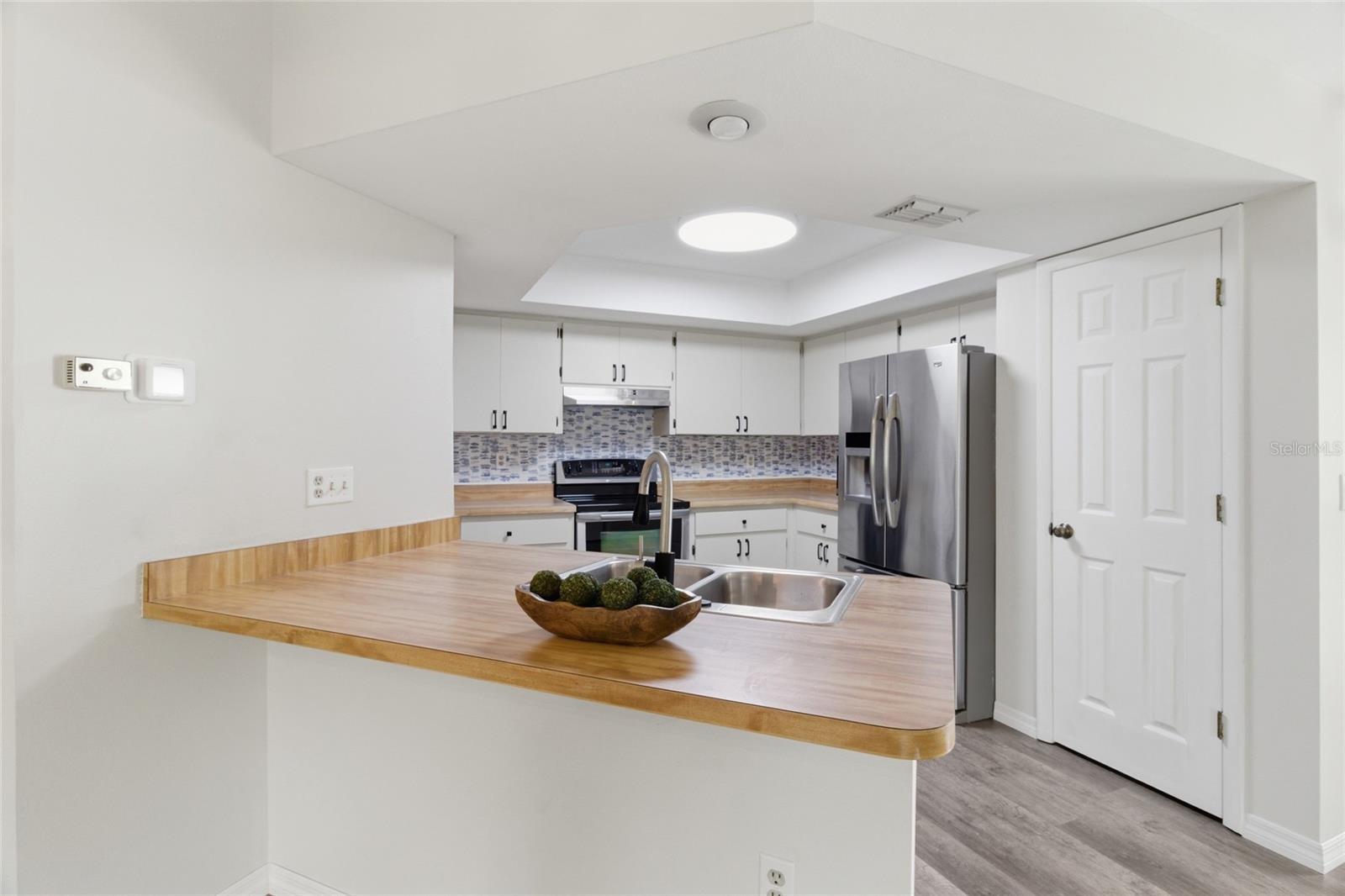 442 PENDLETON DR — photo 8