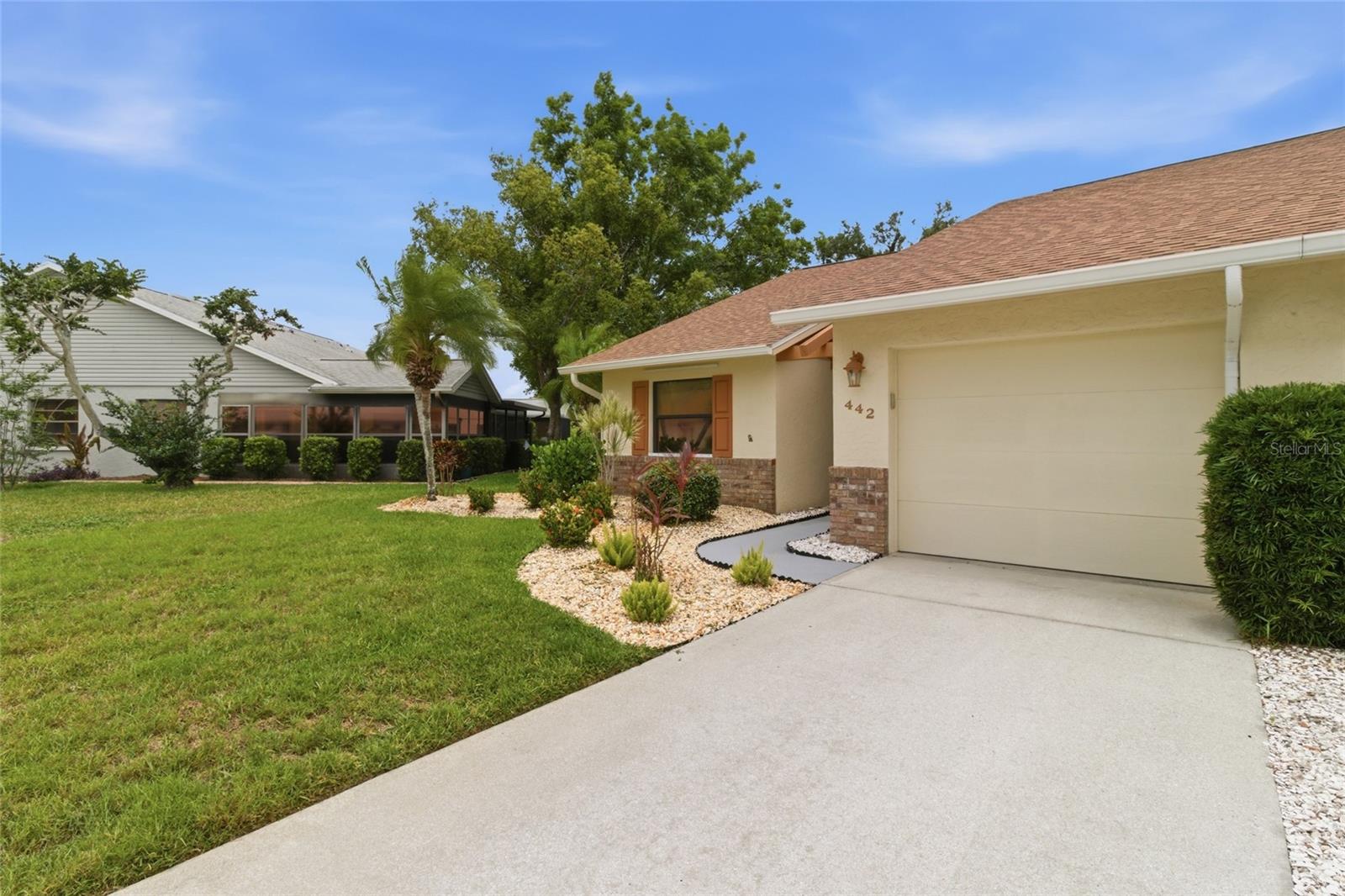 442 PENDLETON DR — photo 4