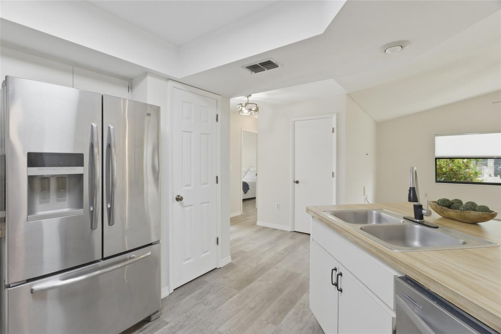 442 PENDLETON DR — photo 10