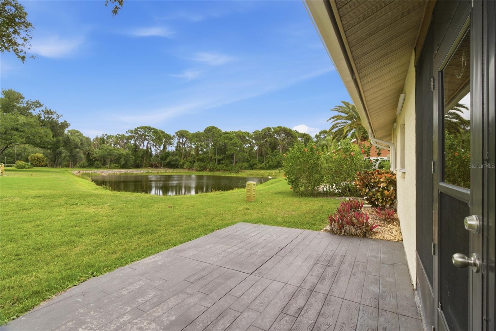 442 PENDLETON DR — photo 27