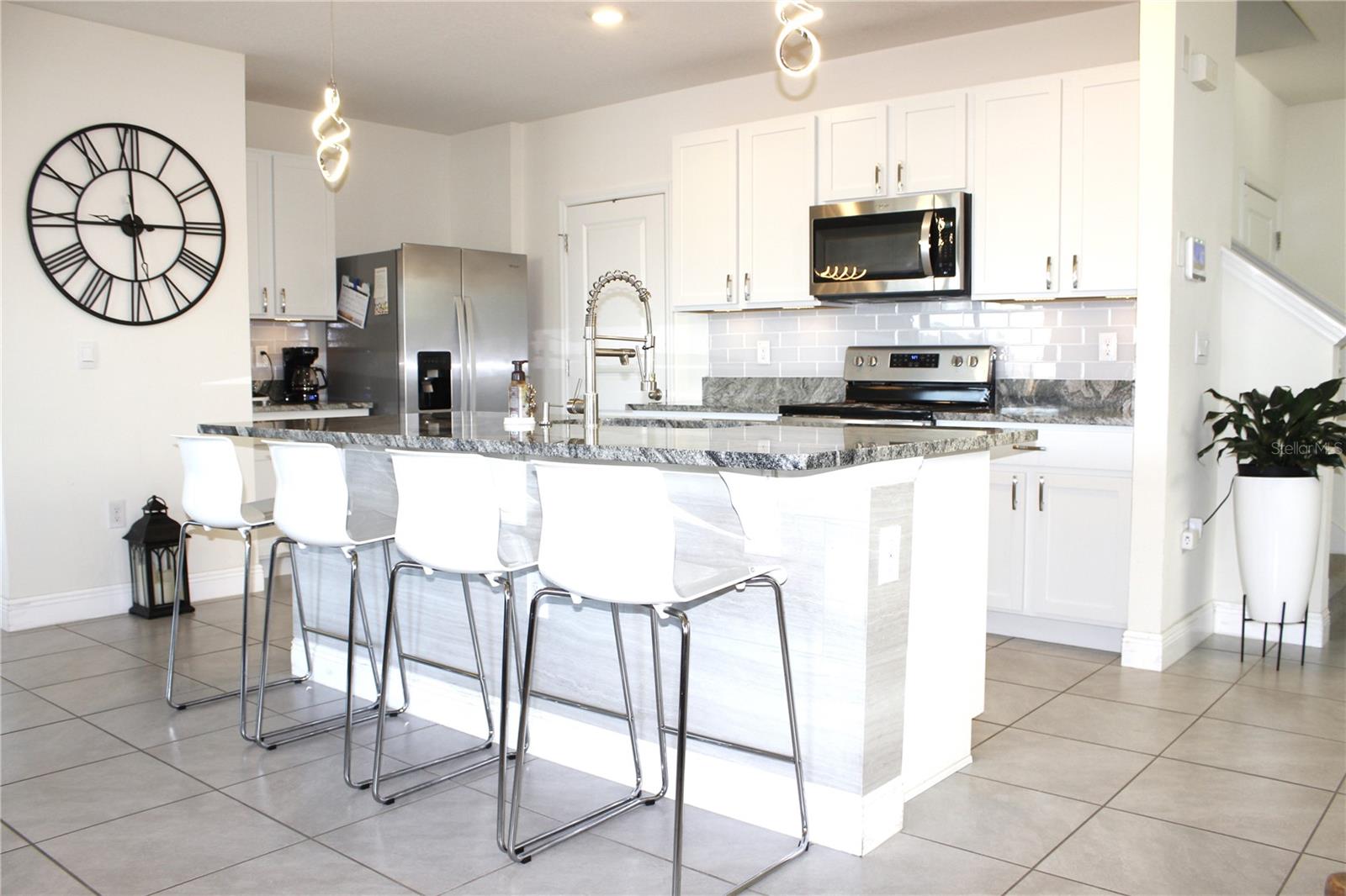 8406 HARDY BAY LOOP — photo 4
