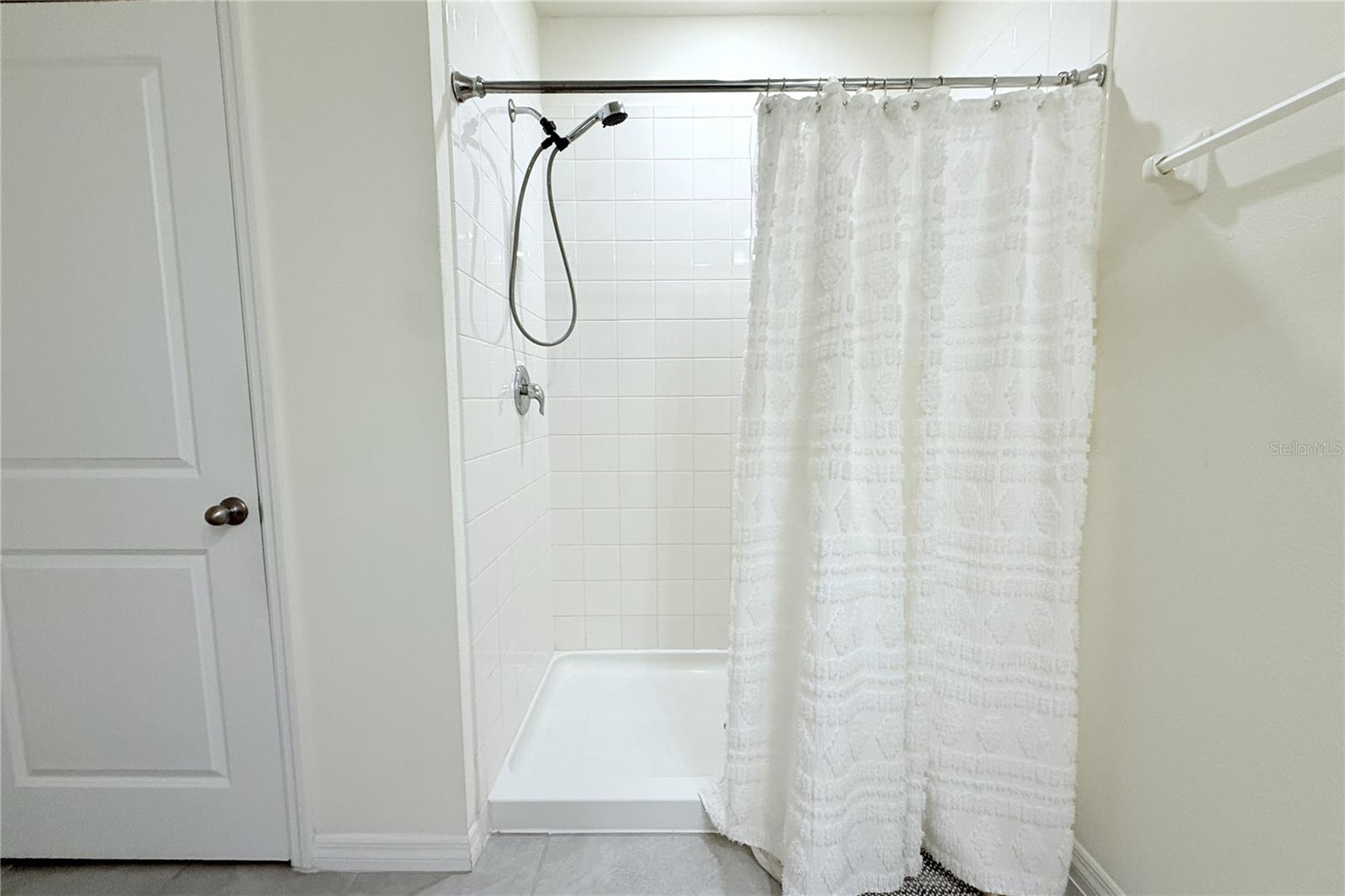 8406 HARDY BAY LOOP — photo 20