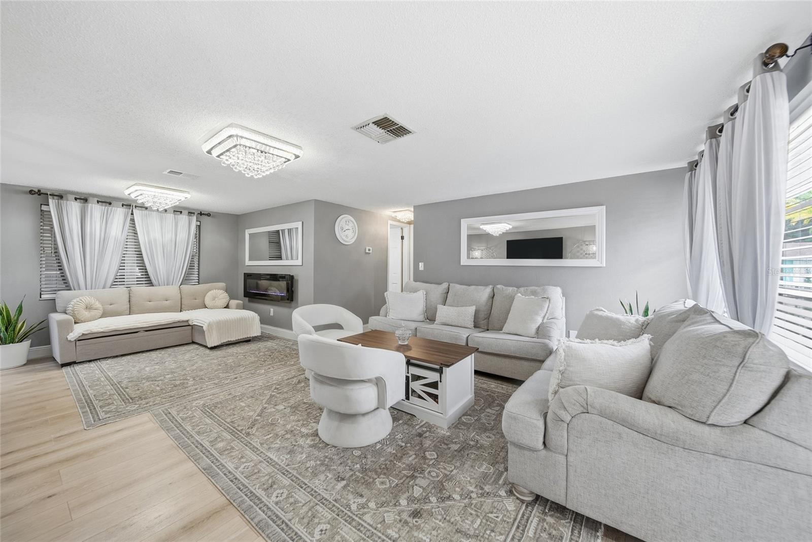 7435 FIRESIDE DR — photo 4