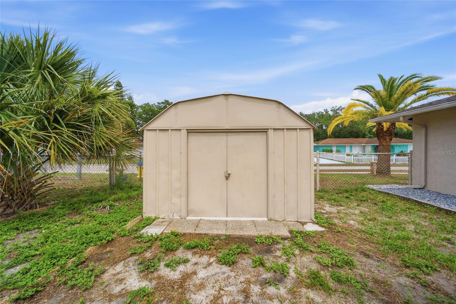 7435 FIRESIDE DR — photo 24