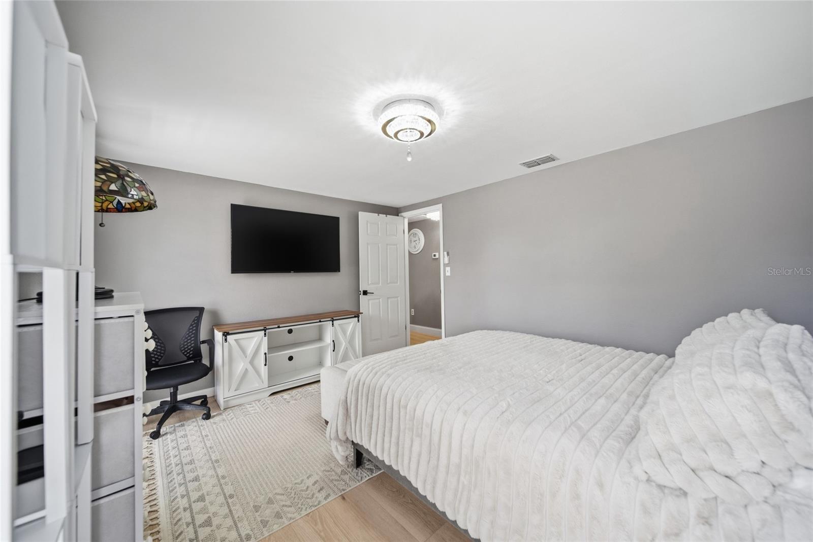 7435 FIRESIDE DR — photo 15
