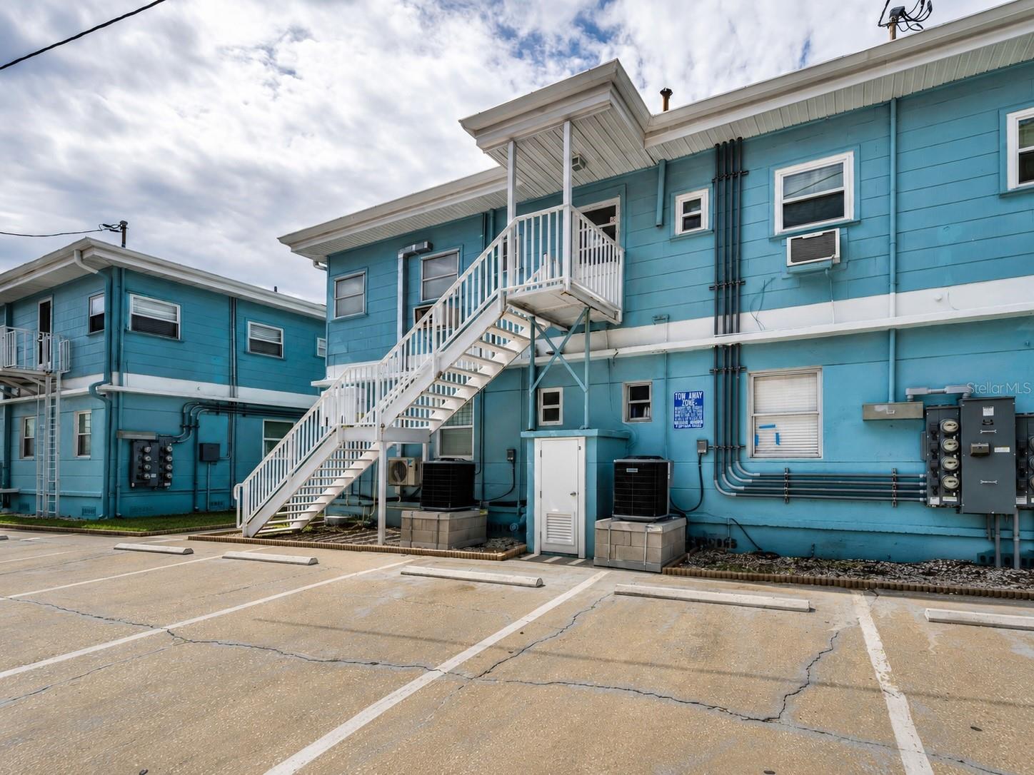483 E SHORE DR #A4 — photo 4