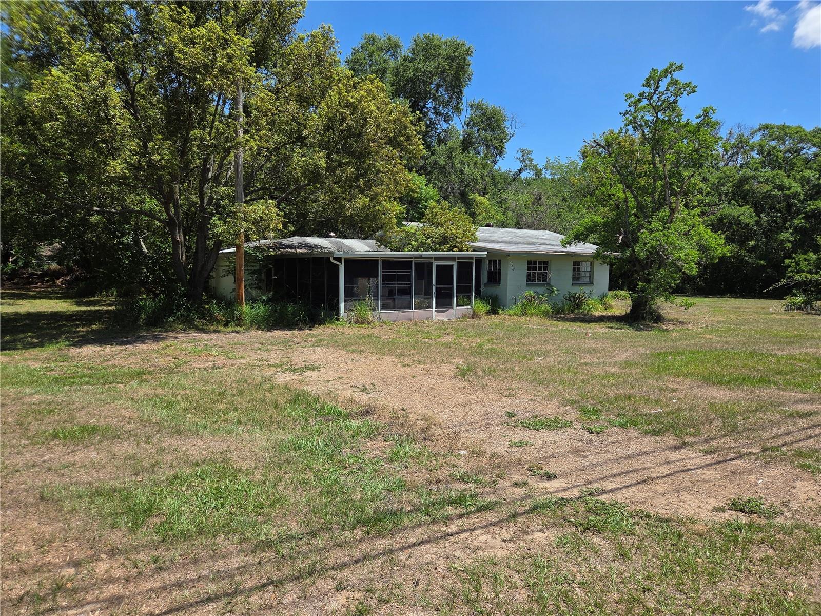 3810 E LUMSDEN RD — photo 2