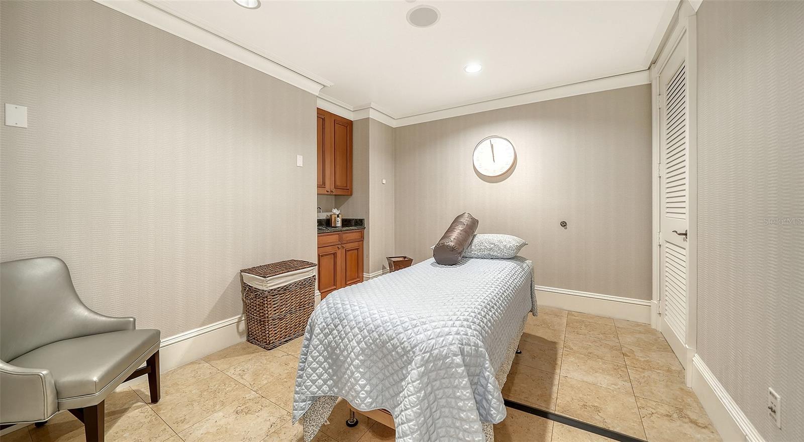 1300 BENJAMIN FRANKLIN DR #301 — photo 38