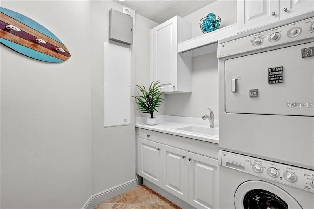 1300 BENJAMIN FRANKLIN DR #301 — photo 33