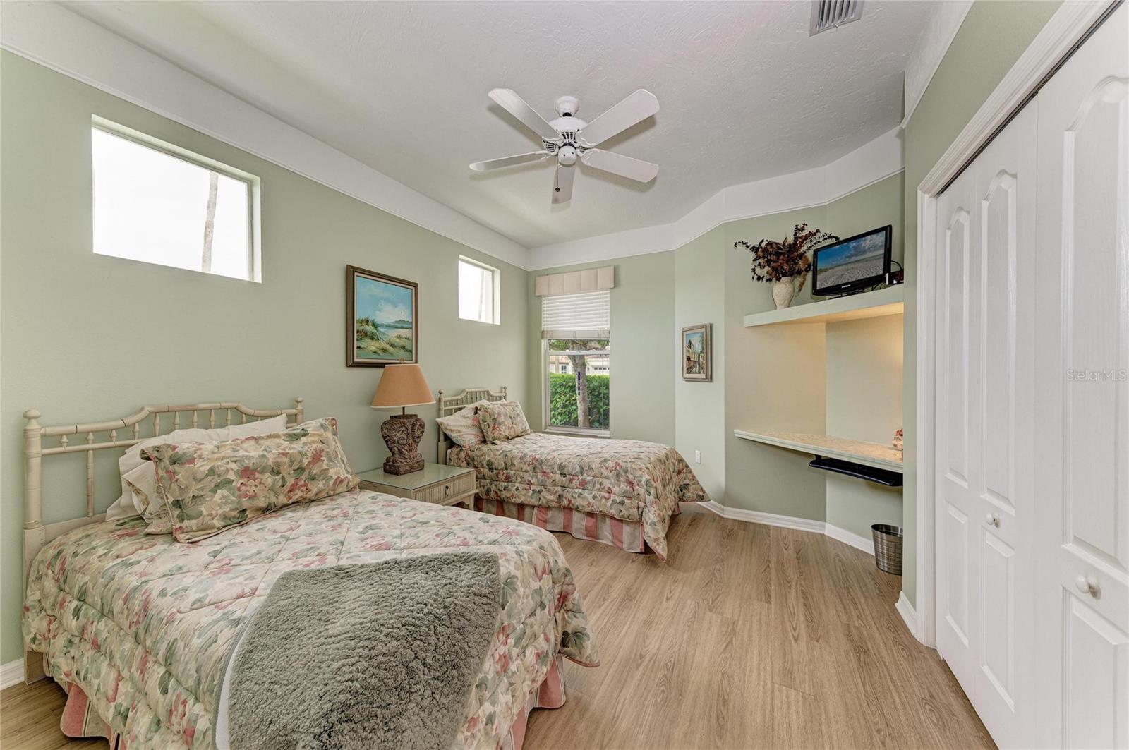 3883 ALAMANDA DR — photo 17
