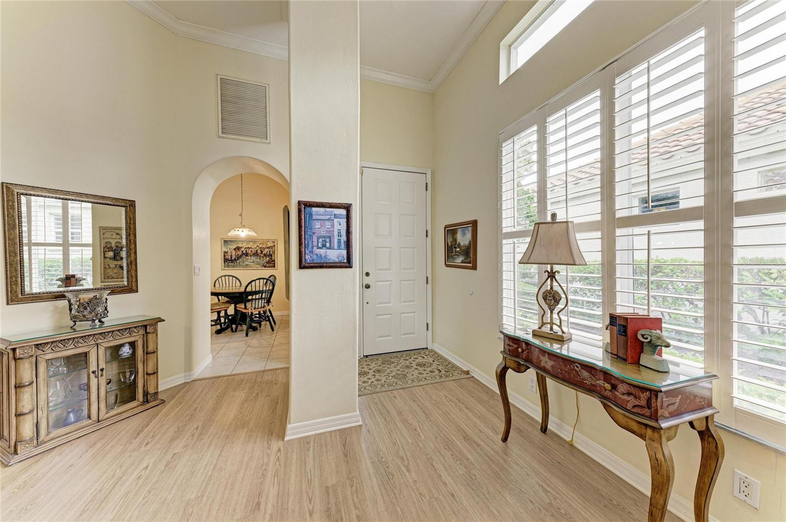 3883 ALAMANDA DR — photo 3