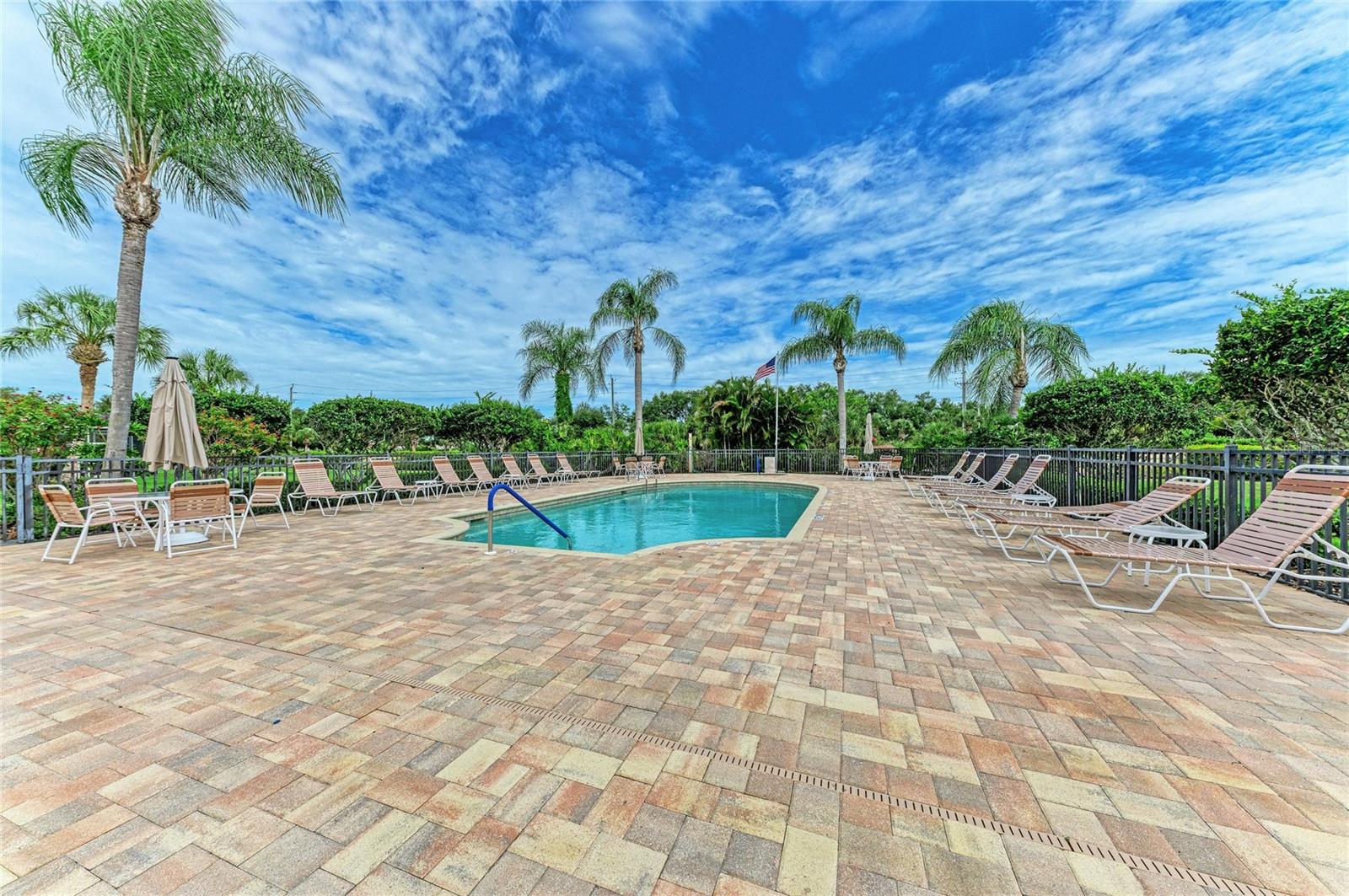 3883 ALAMANDA DR — photo 27
