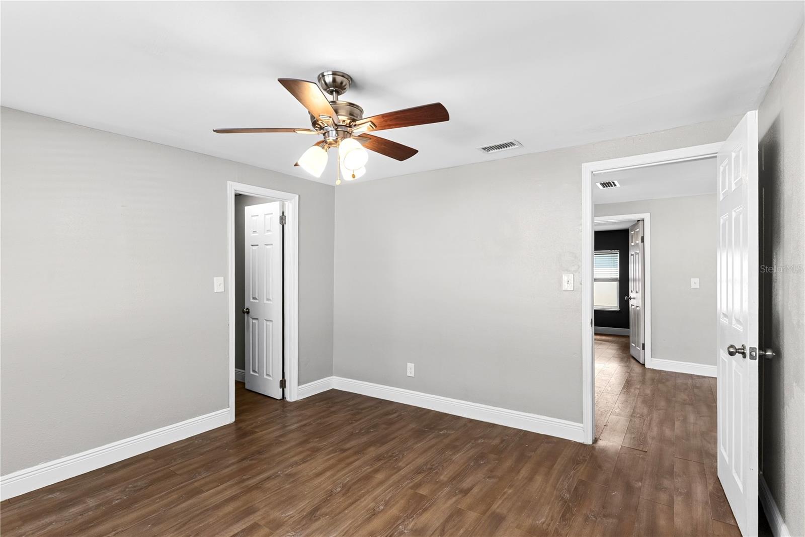 1804 E IDLEWILD AVE — photo 13