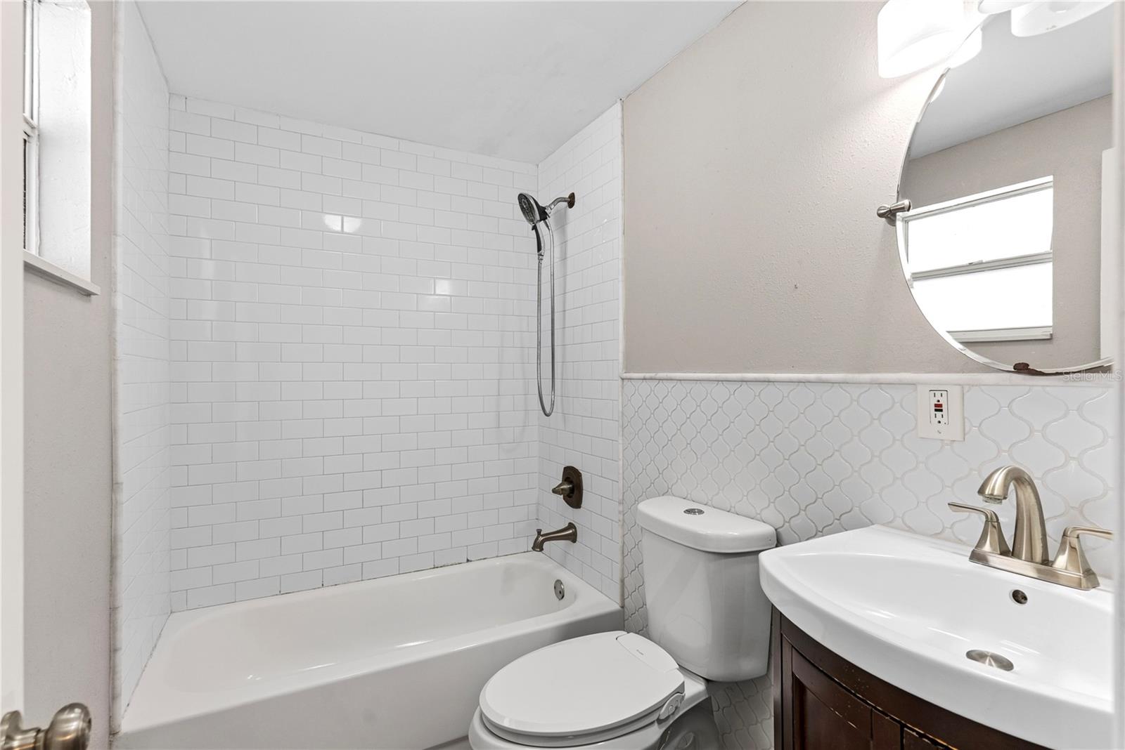 1804 E IDLEWILD AVE — photo 19