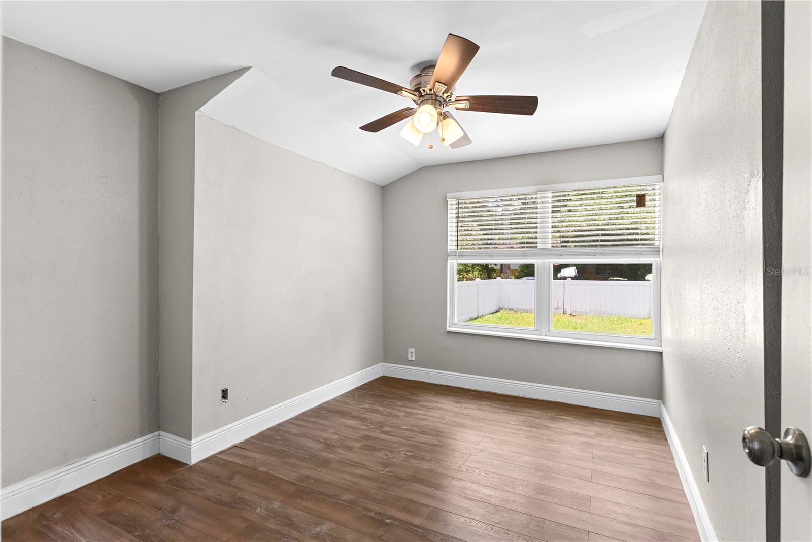 1804 E IDLEWILD AVE — photo 17