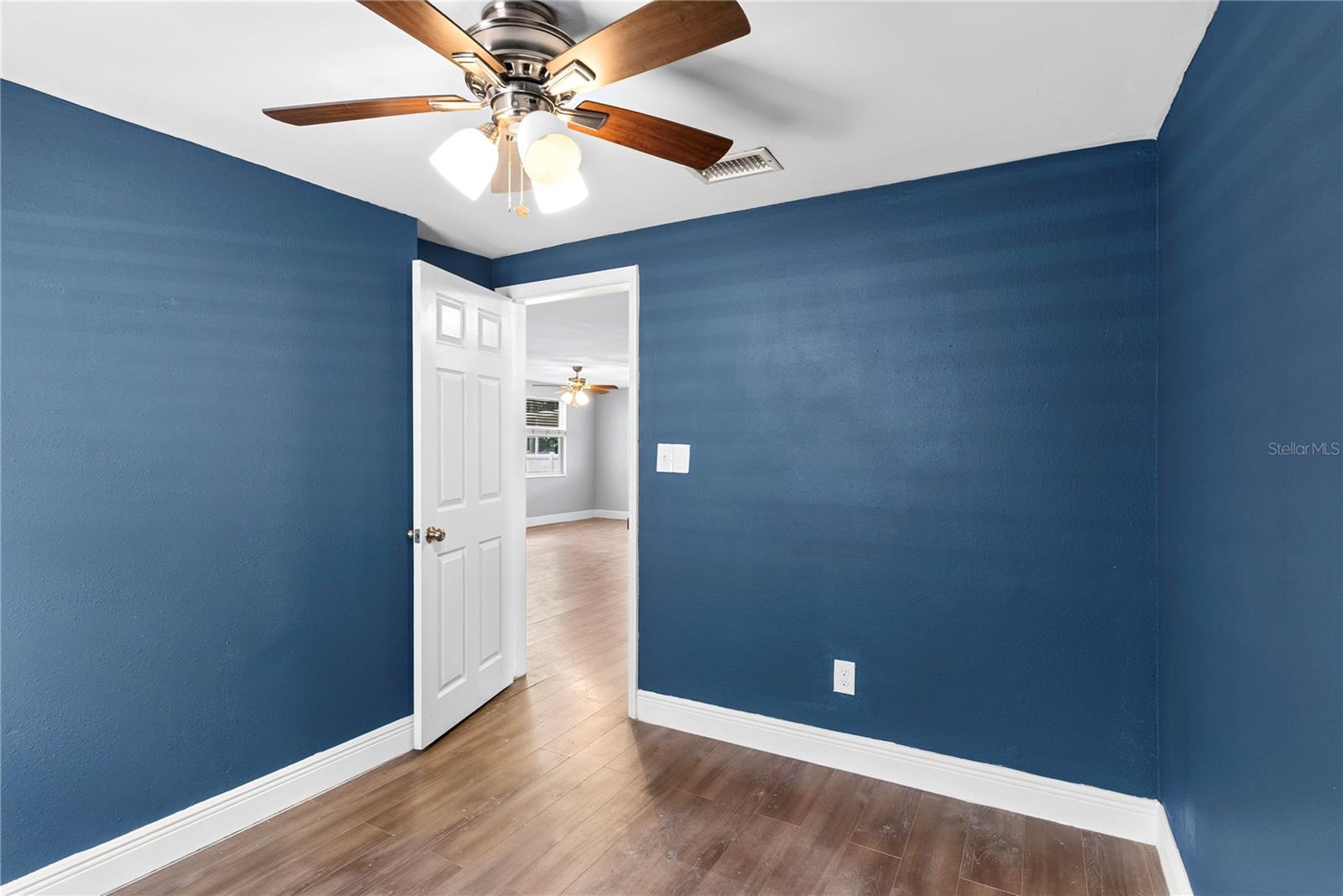 1804 E IDLEWILD AVE — photo 15