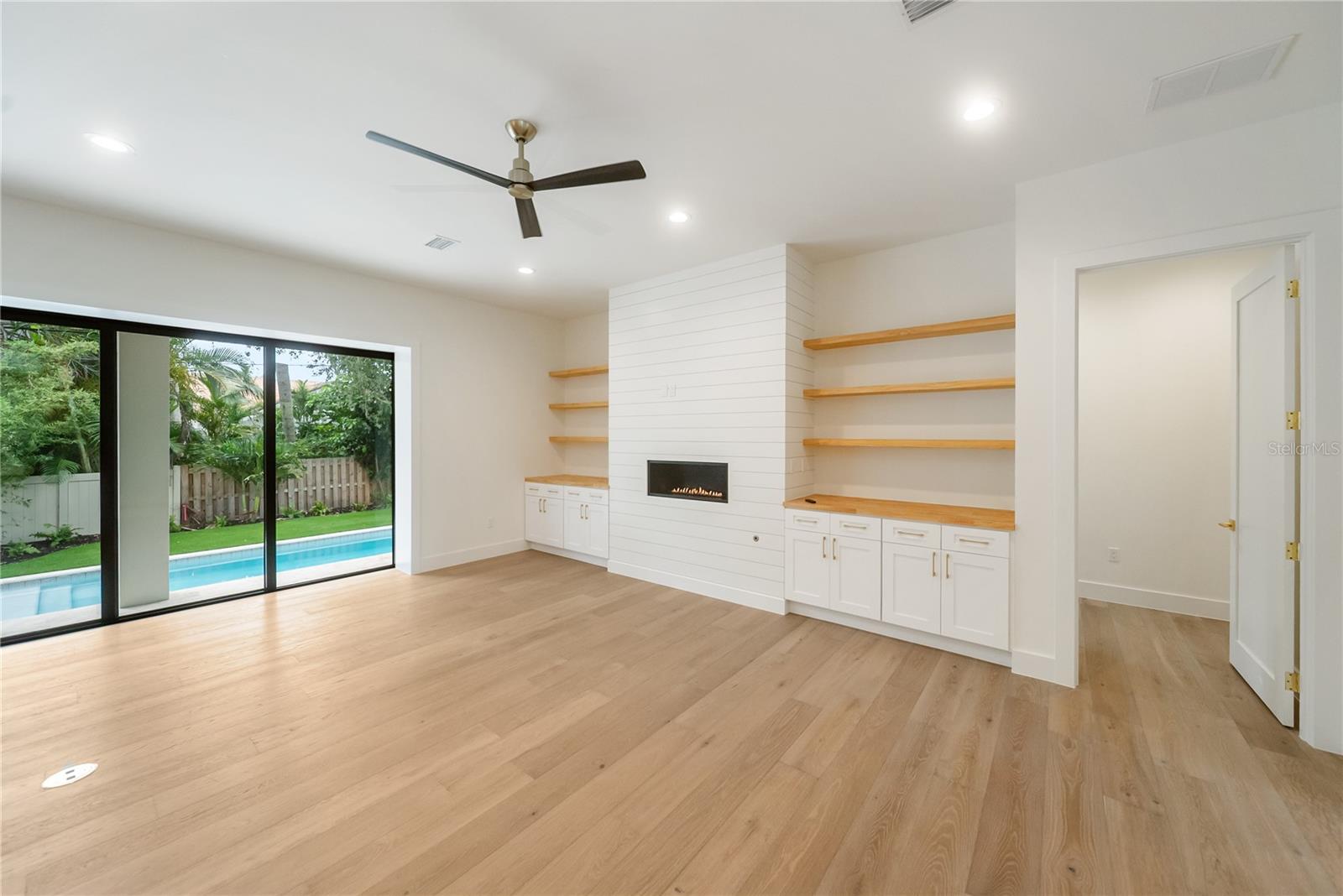 3800 FLORES AVE — photo 71