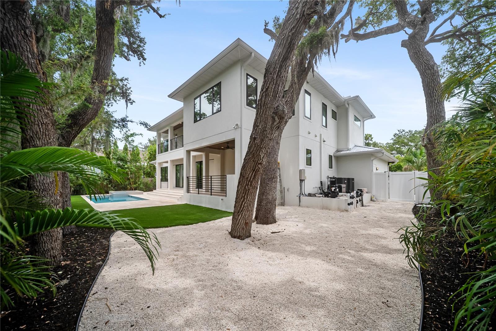3800 FLORES AVE — photo 78
