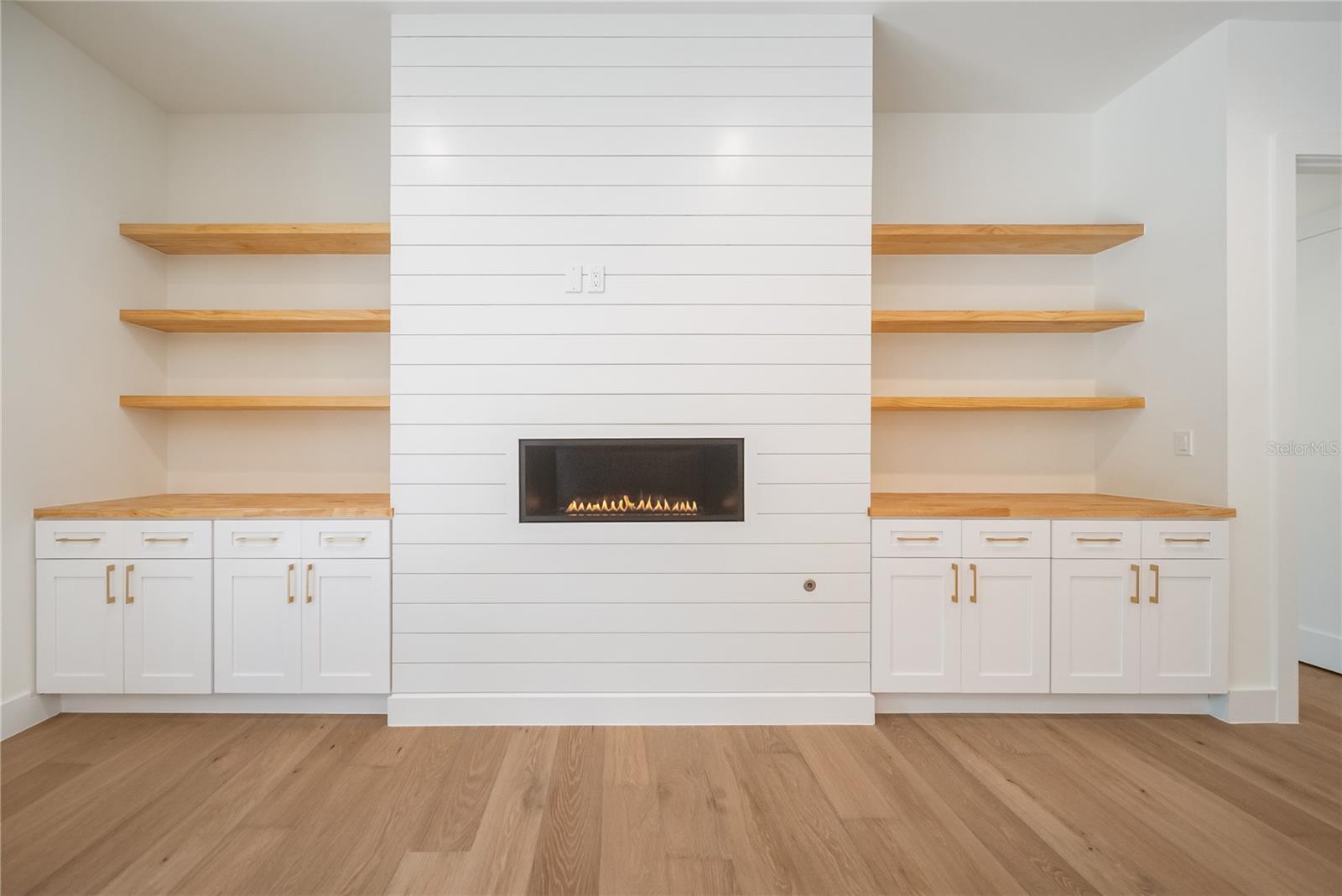 3800 FLORES AVE — photo 95