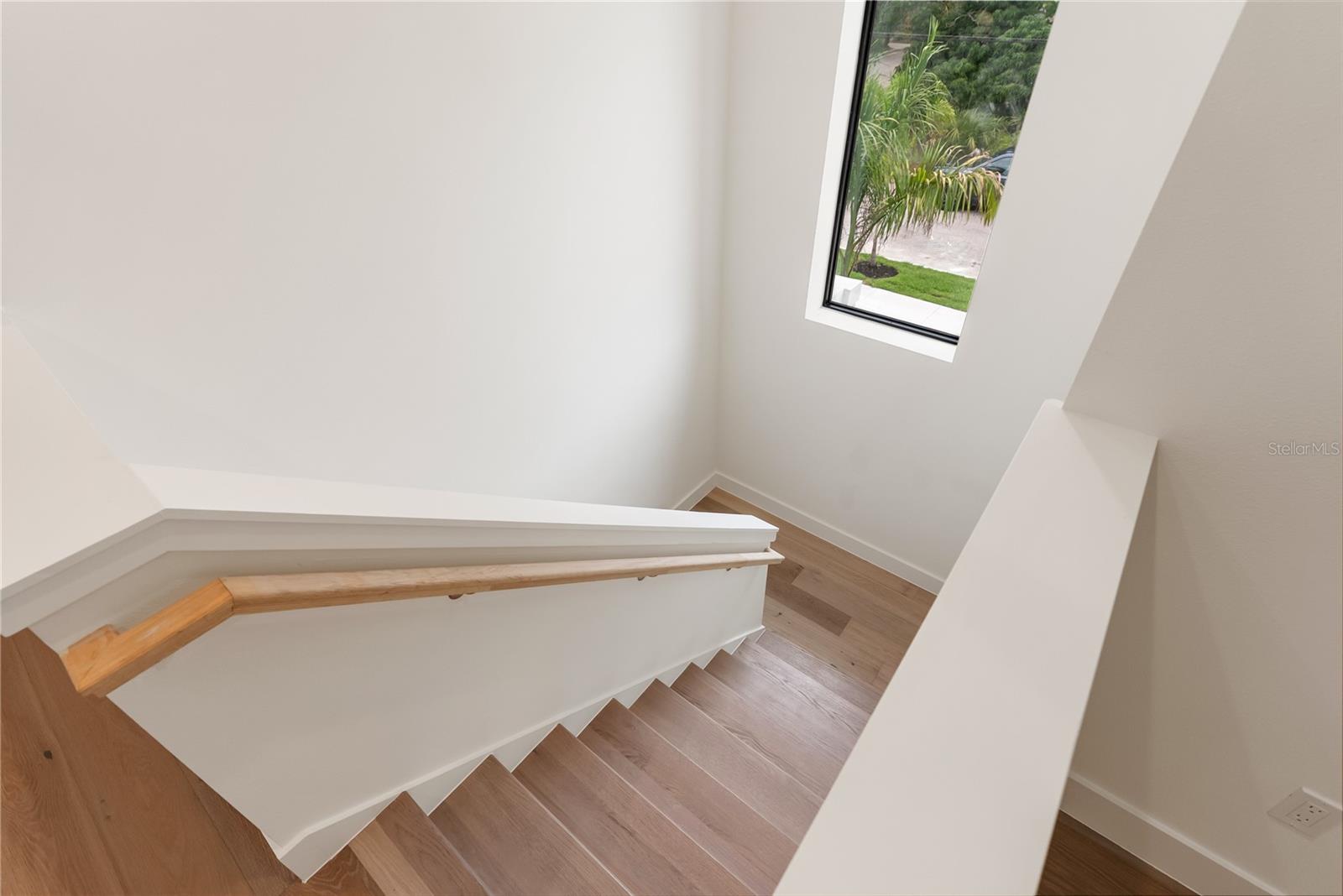 3800 FLORES AVE — photo 14