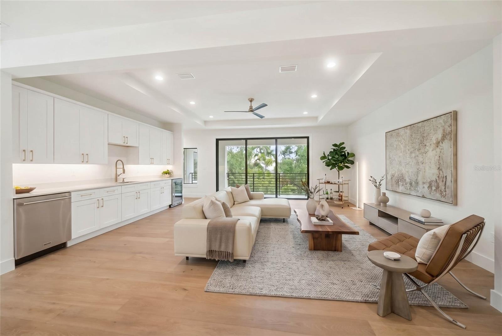 3800 FLORES AVE — photo 18