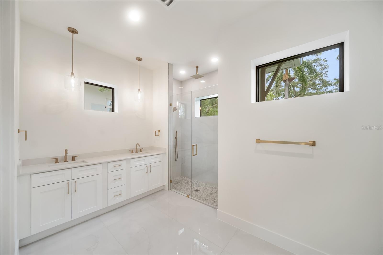 3800 FLORES AVE — photo 33