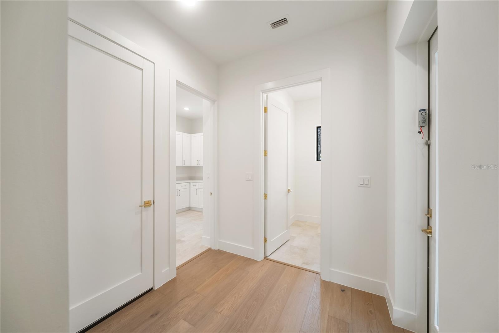 3800 FLORES AVE — photo 41