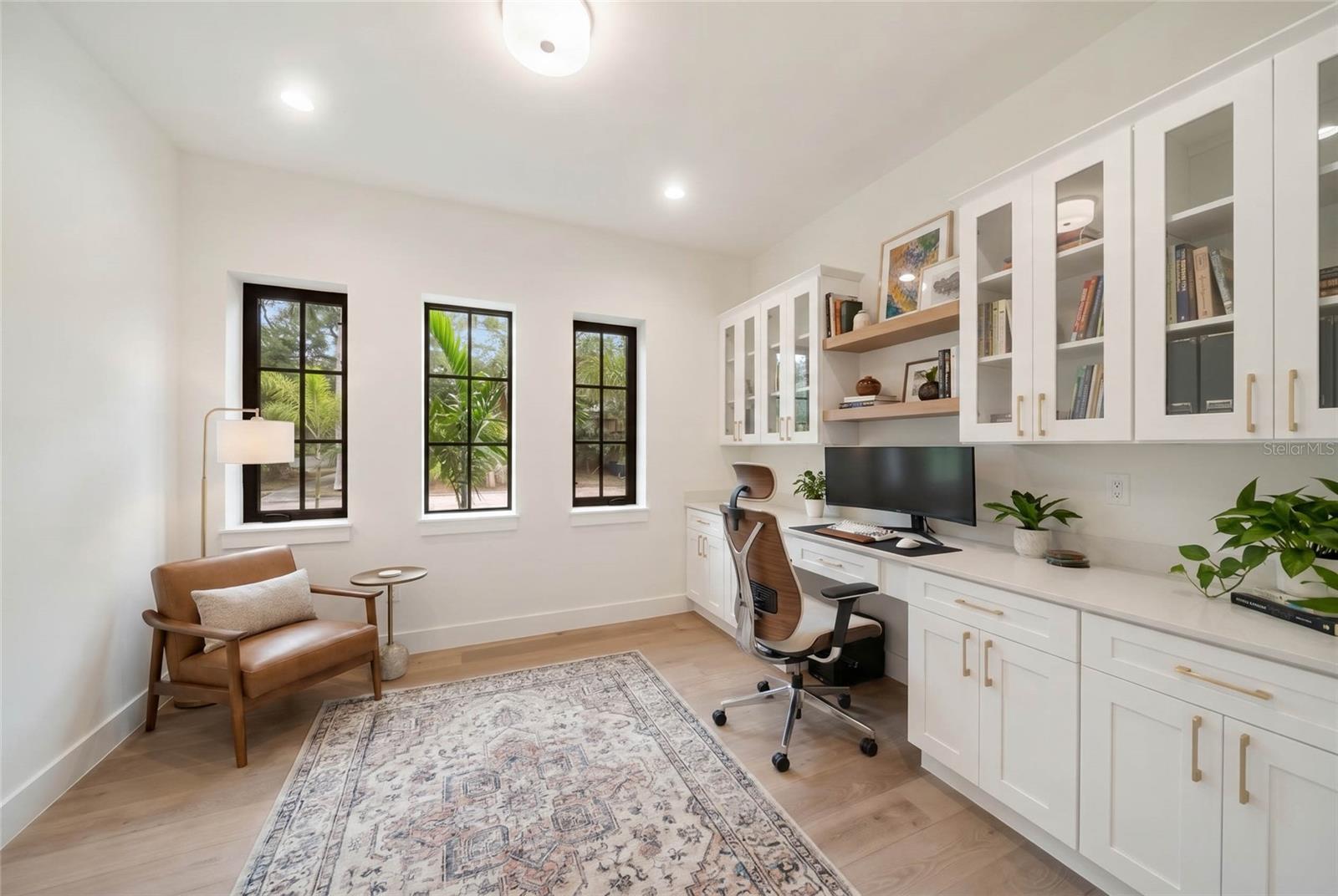 3800 FLORES AVE — photo 28