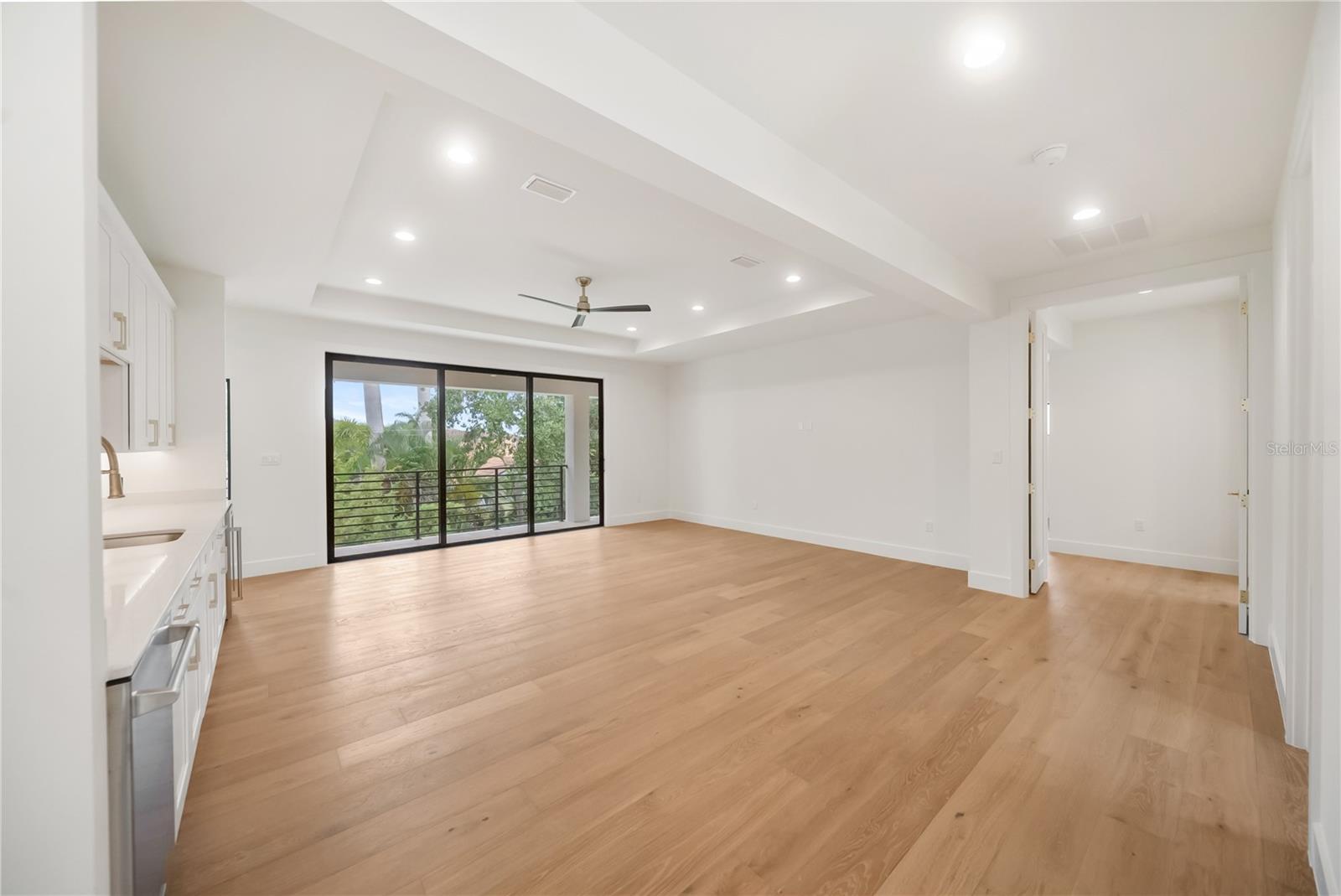 3800 FLORES AVE — photo 46