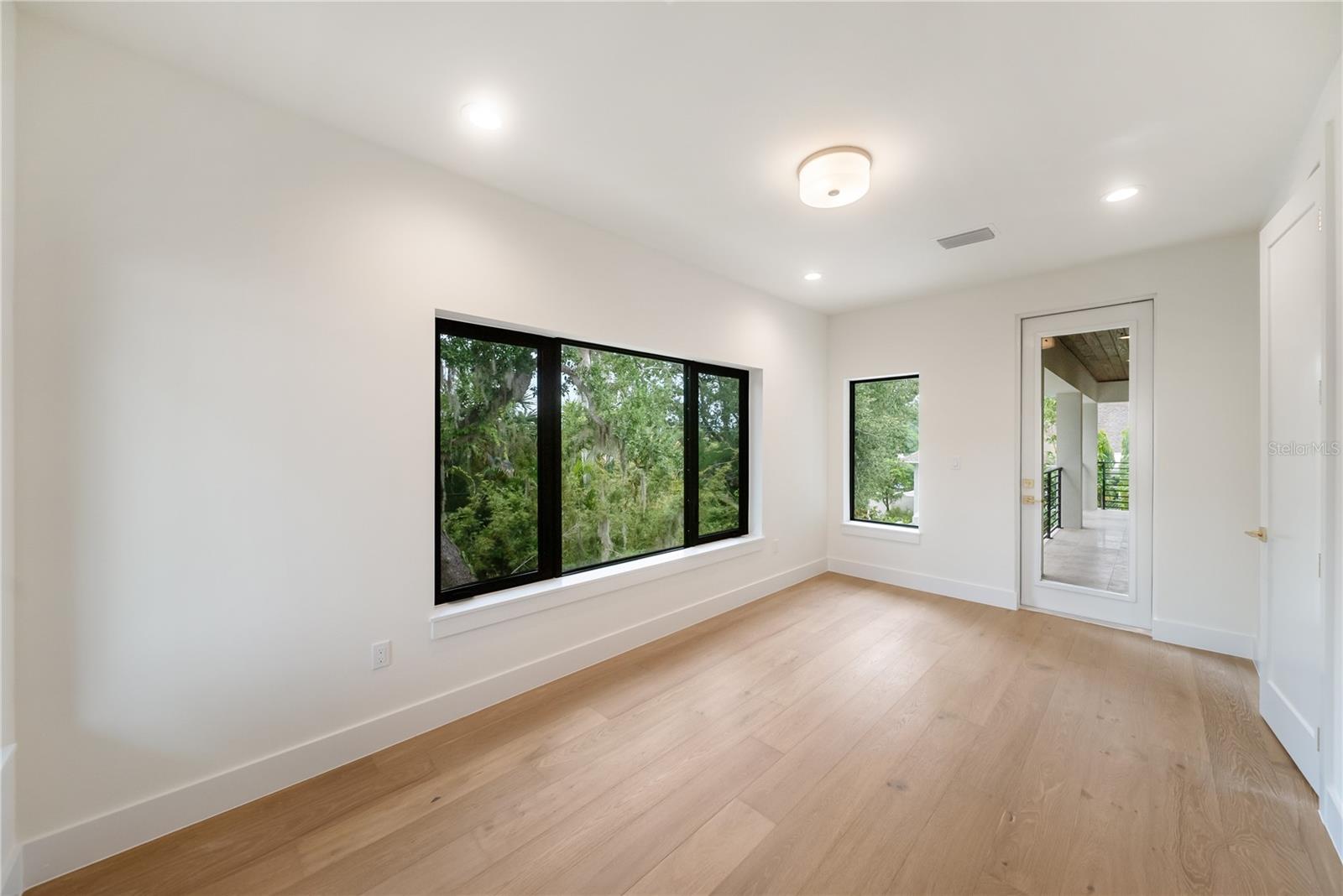 3800 FLORES AVE — photo 57