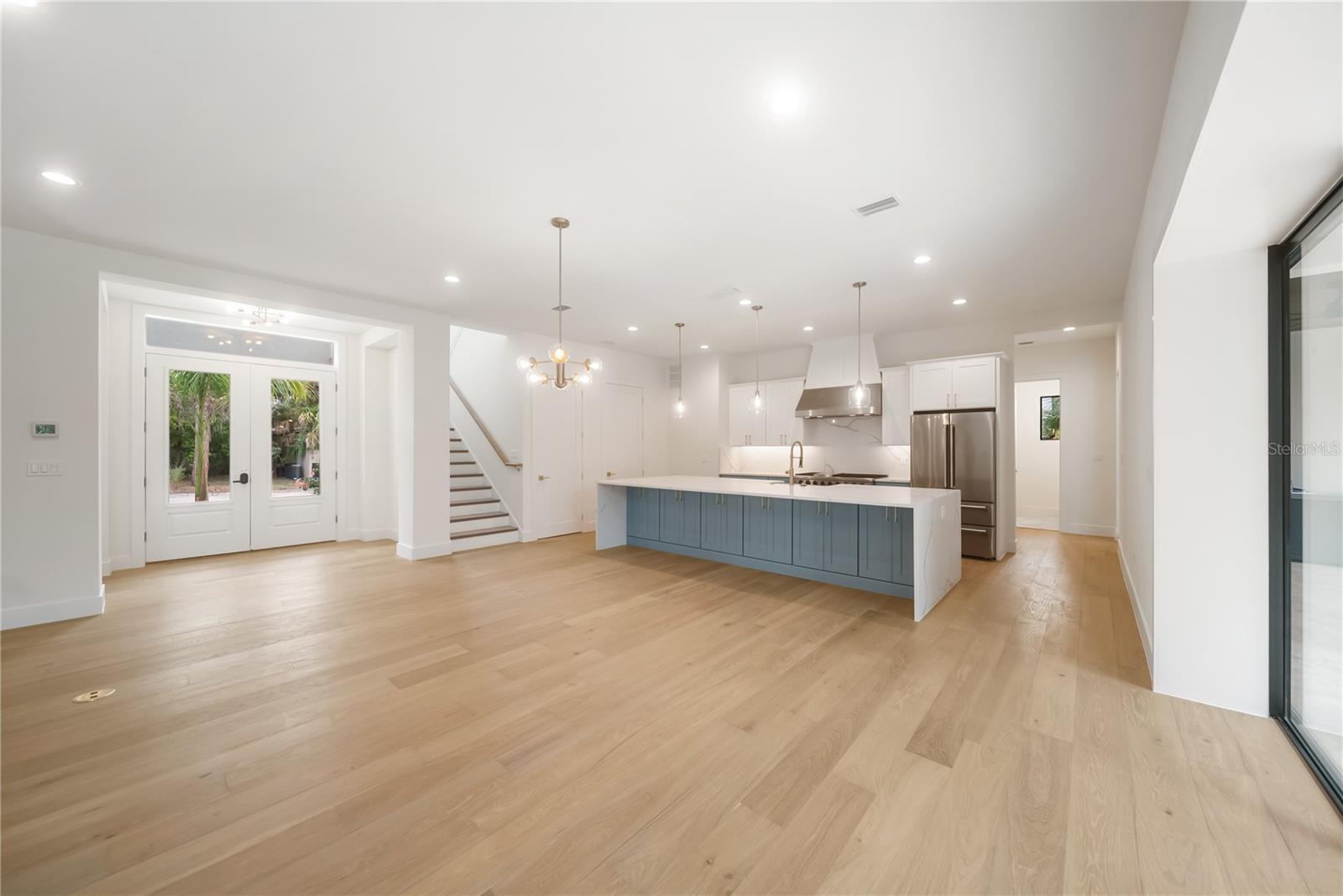 3800 FLORES AVE — photo 39