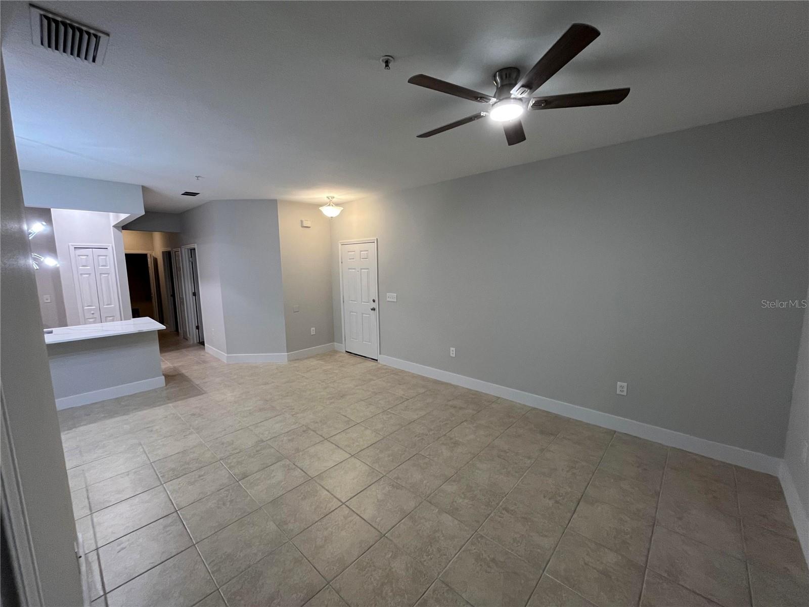 3635 PARKRIDGE CIR #10-101 — photo 18