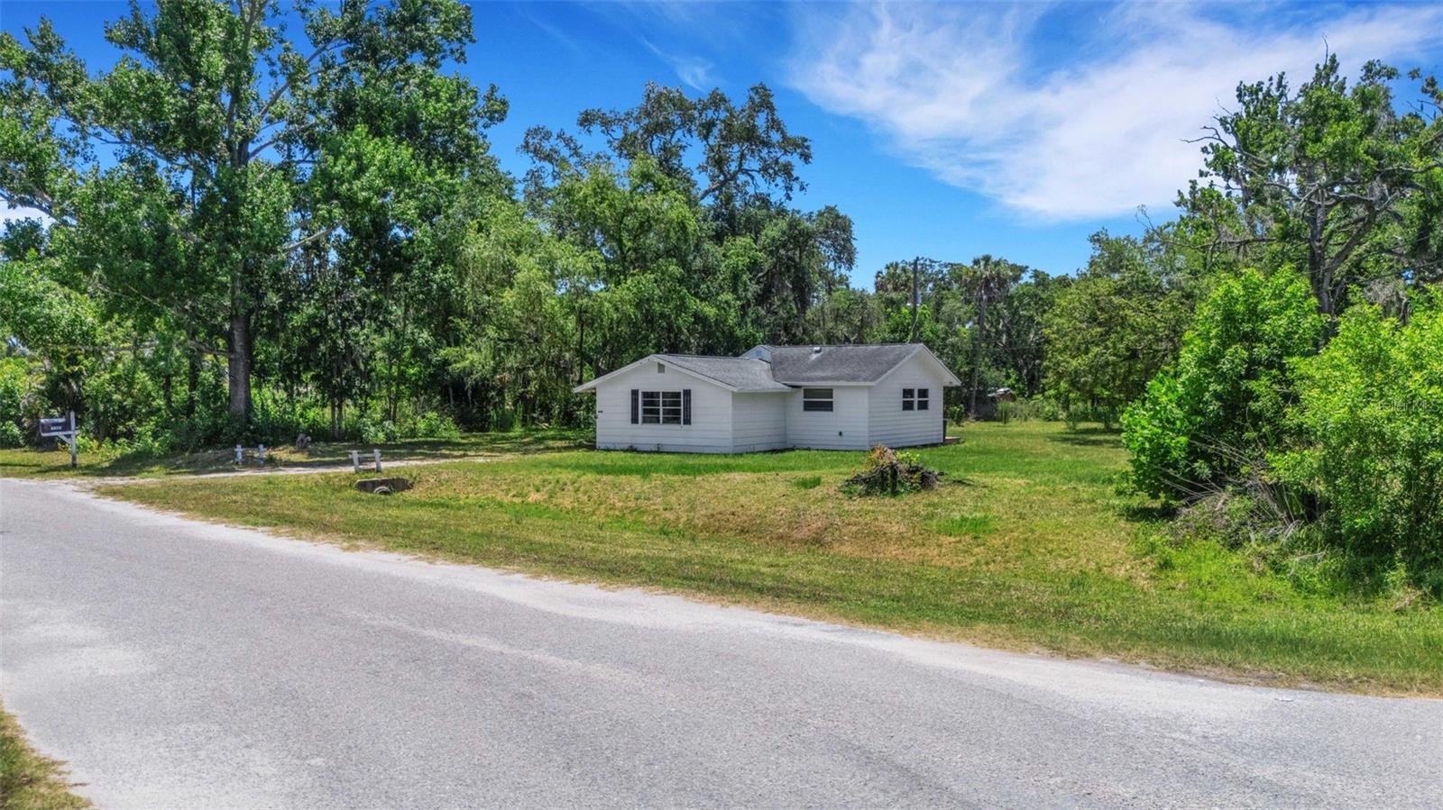 8010 BROWER DR — photo 46