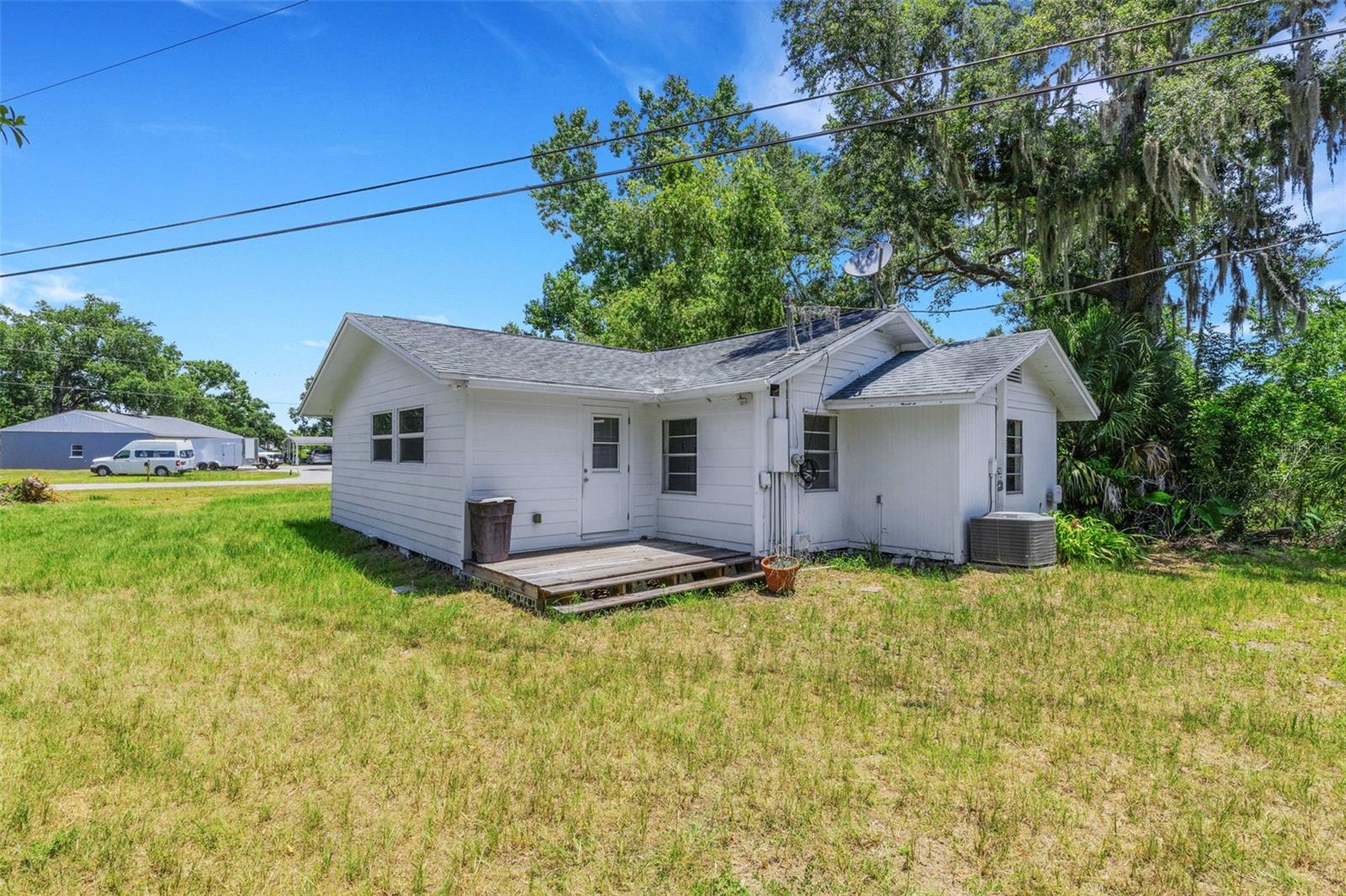 8010 BROWER DR — photo 38