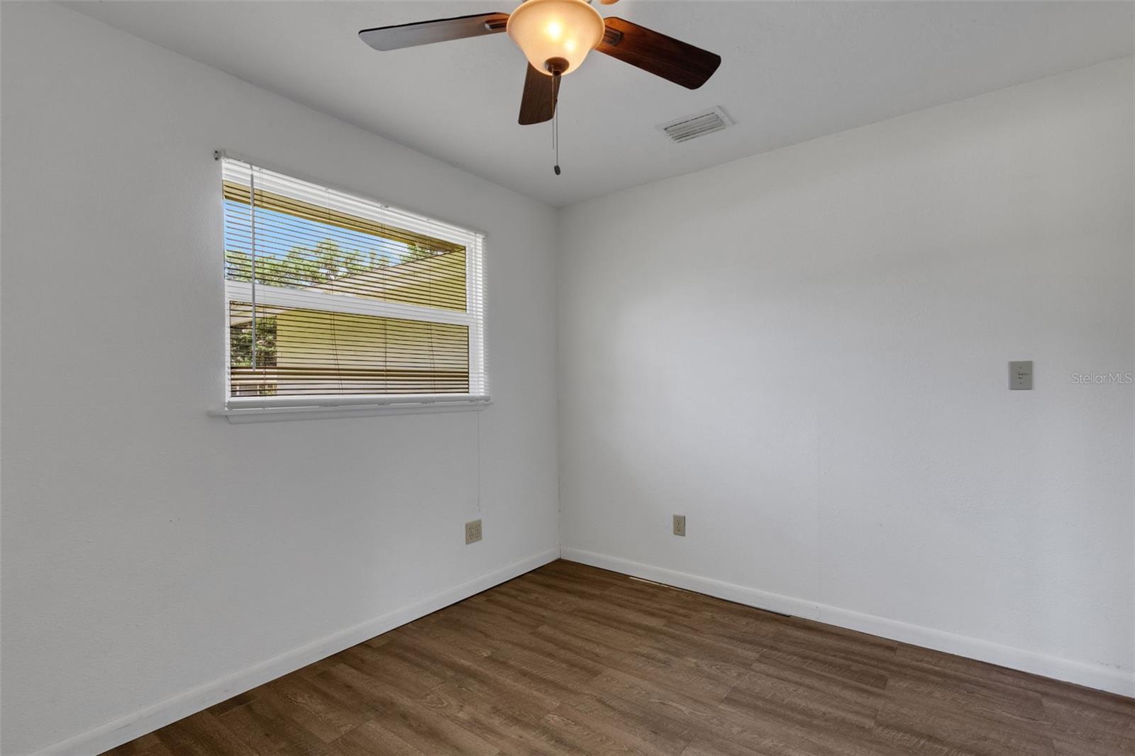 8010 BROWER DR — photo 22