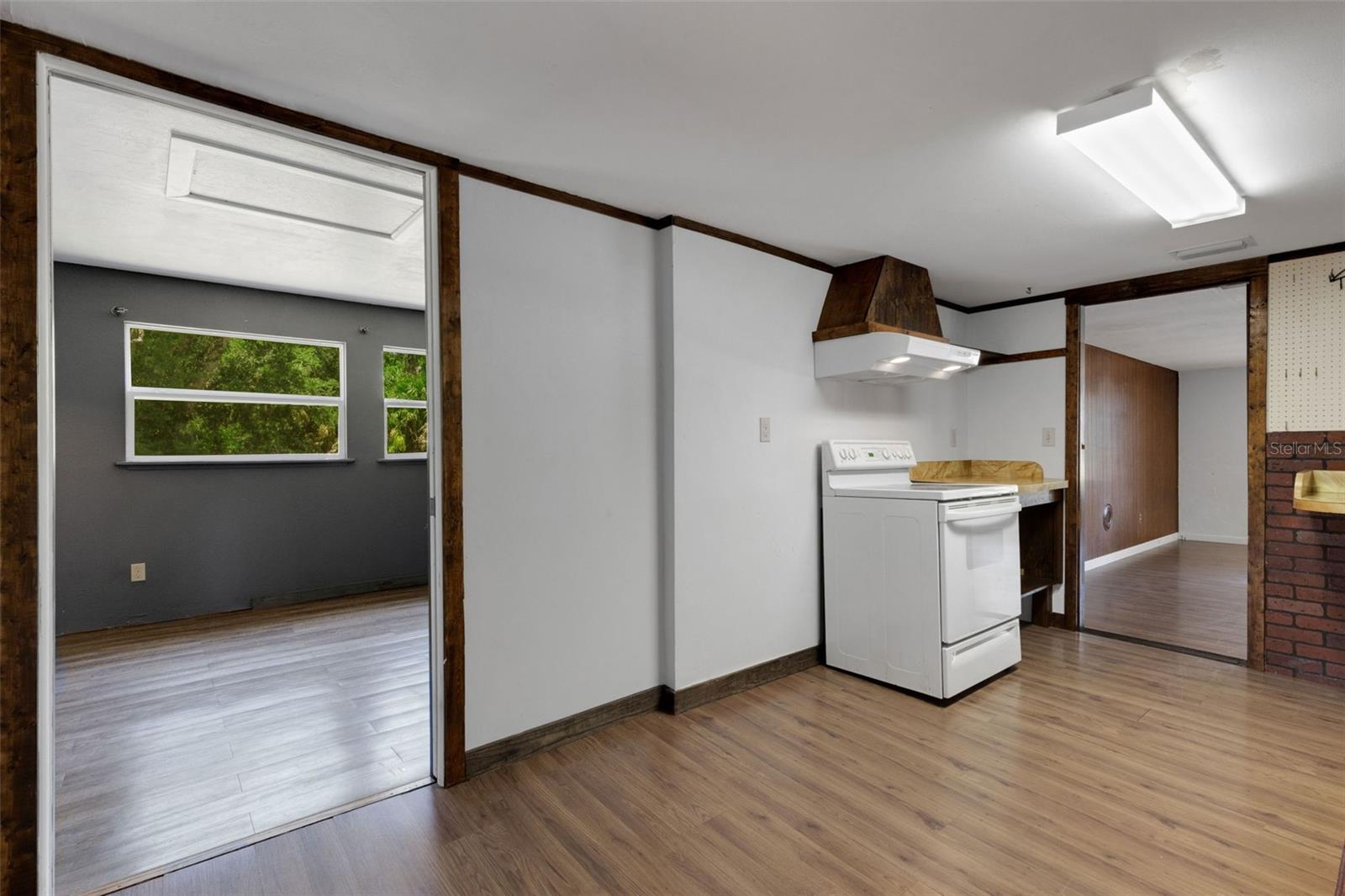 8010 BROWER DR — photo 16