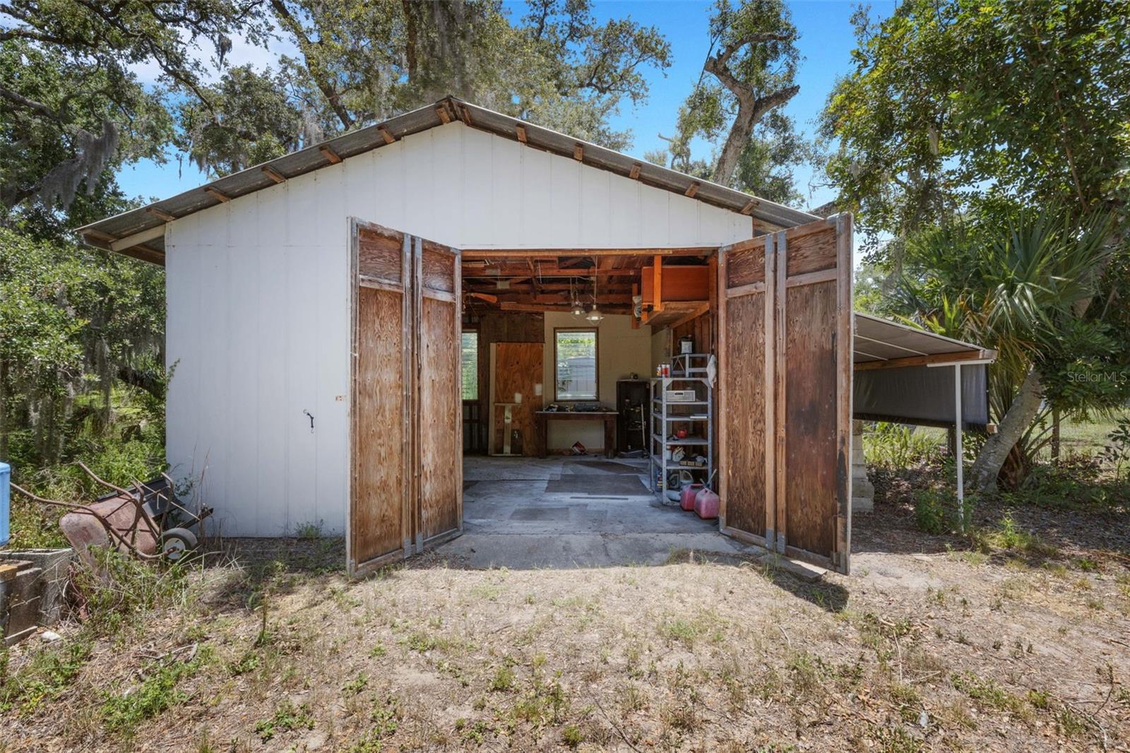 8010 BROWER DR — photo 35