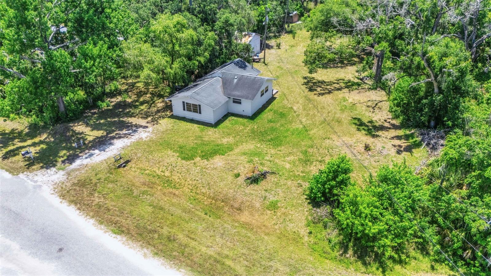 8010 BROWER DR — photo 2