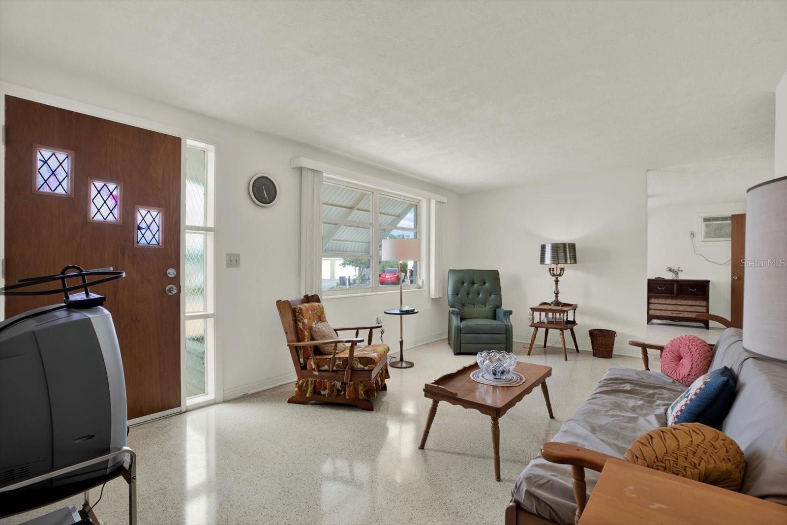 1617 DERRICK ST — photo 4