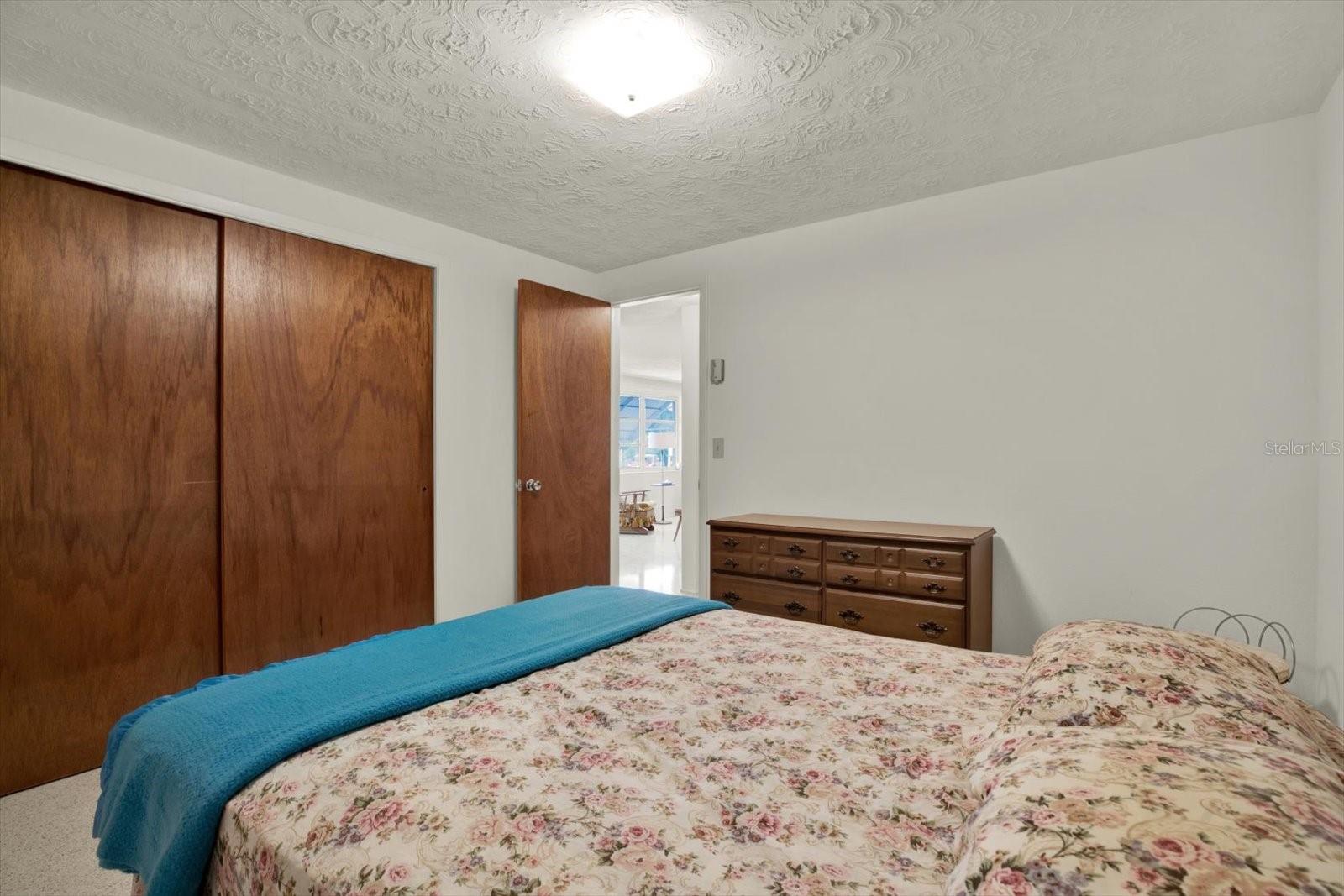 1617 DERRICK ST — photo 23